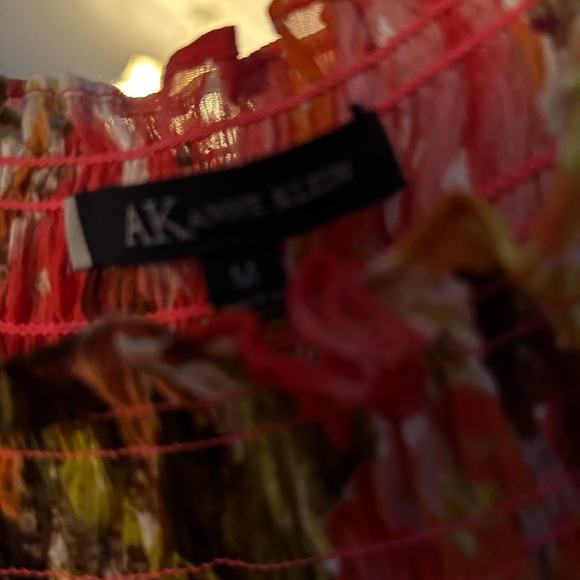 2 For $25 🌺 Anne Klein Sheer blouse 🌸 - Picture 2 of 2